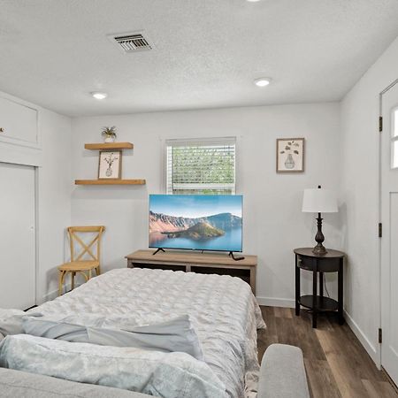 Peach Street Super Suite Medford Zewnętrze zdjęcie