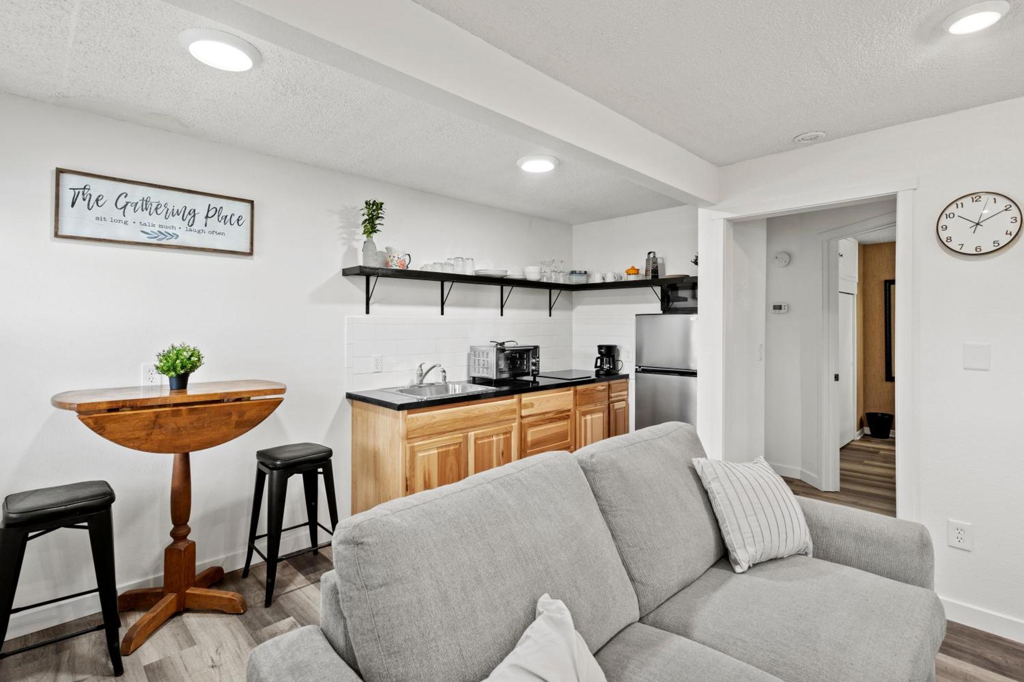Peach Street Super Suite Medford Zewnętrze zdjęcie