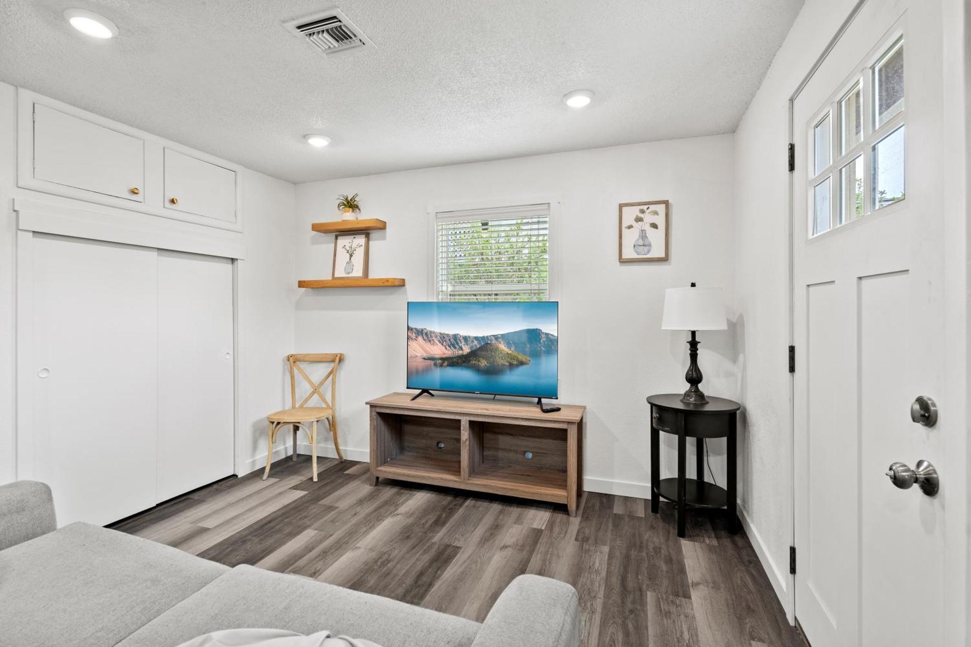Peach Street Super Suite Medford Zewnętrze zdjęcie